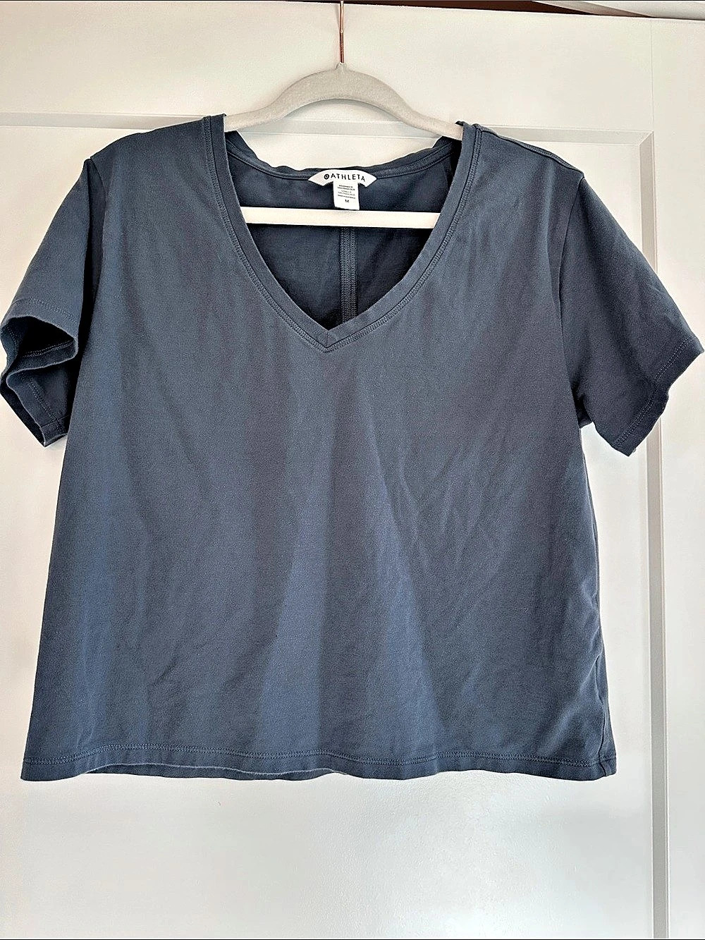 Athleta Move With Ease Tee V-Neck Short Sleeve Top Blue Medium